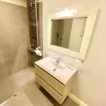 Central-duomo- Beautiful Loft - 400 Meters From The Metro 아파트 *